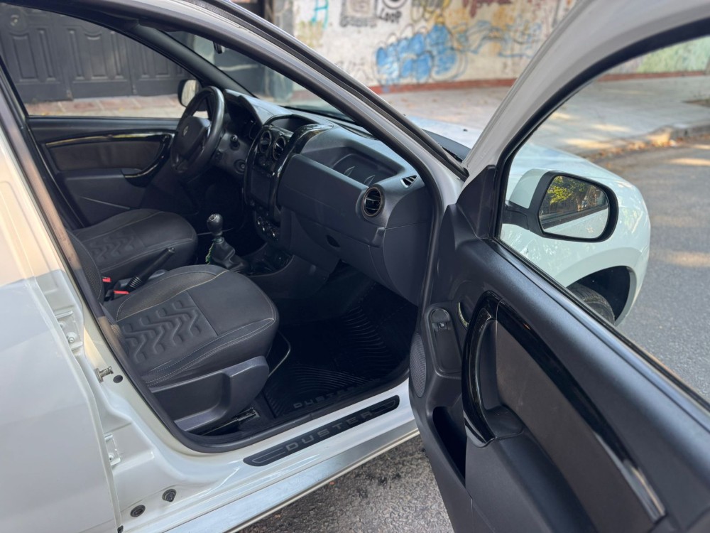 Renault Duster  2.0 Ph2 4x2 Privilege 143cv — foto 9